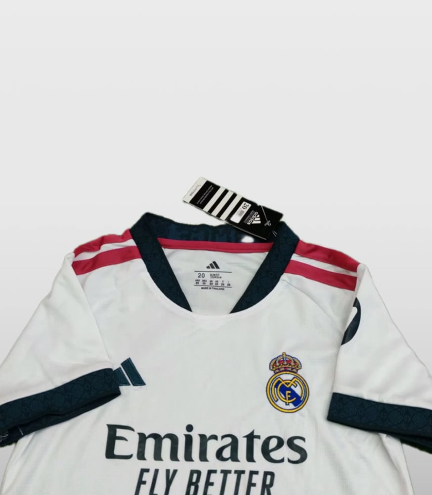 طقم ريال مدريد الاساسي26