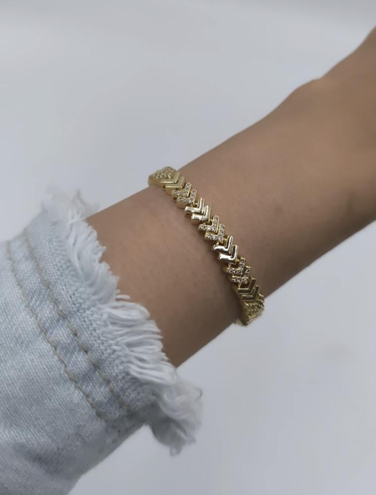 اسورة مطلية بماء الذهب