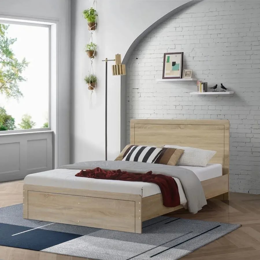 Queen bed from Oasis - 150x200 cm