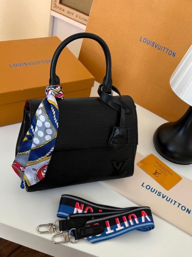 شنطه LV مطفي اسود