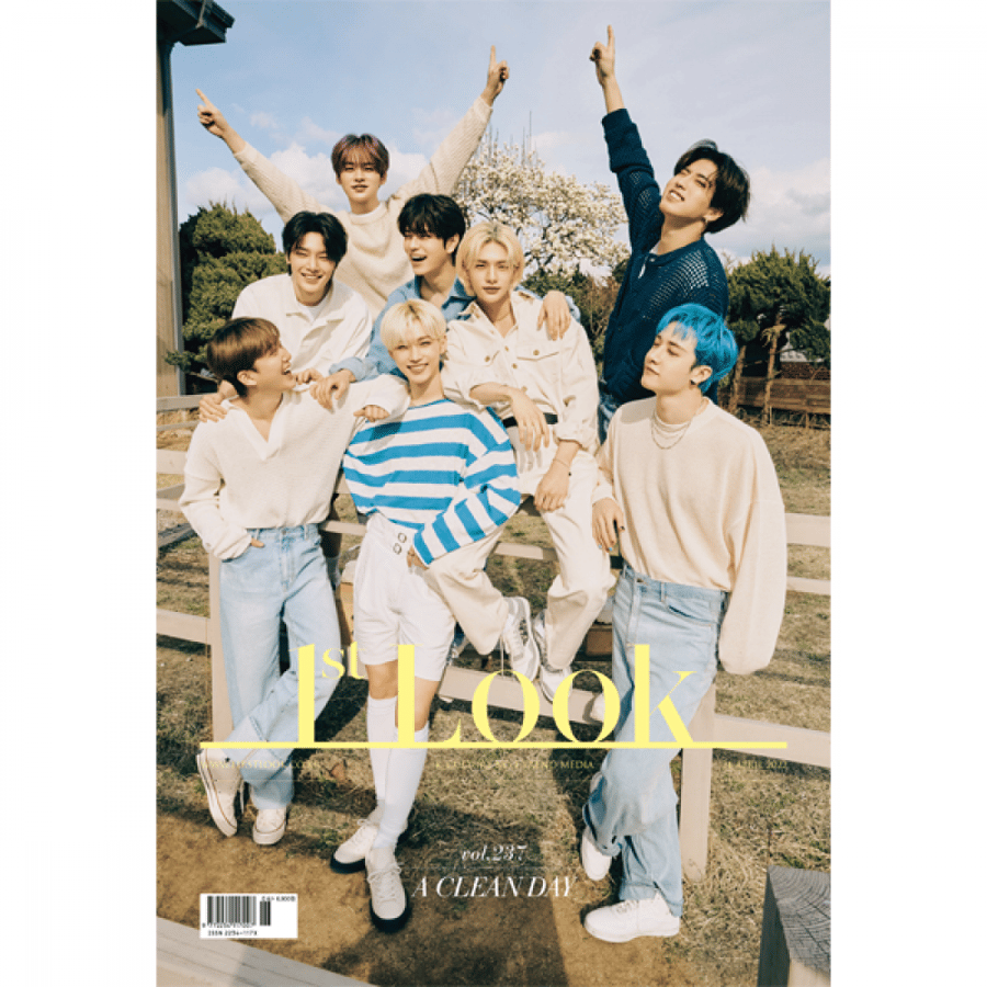 ‪1st Look 2022 MAGAZINE Cover & Content Stray Kids‬