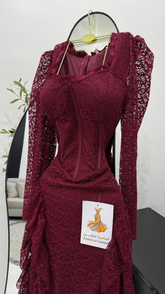 Lace dress in oud color