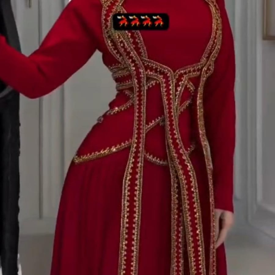 فستان مزيونه
