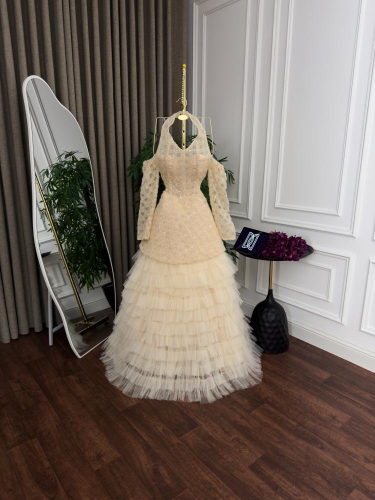 Thin dress