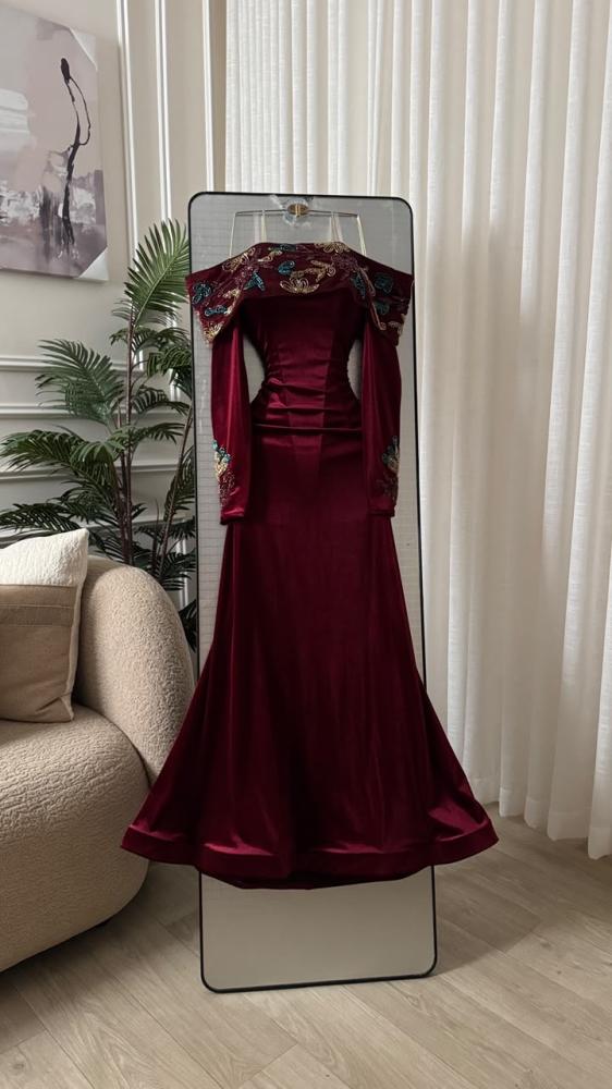 فستان مخمل باربي تطريز يدوي