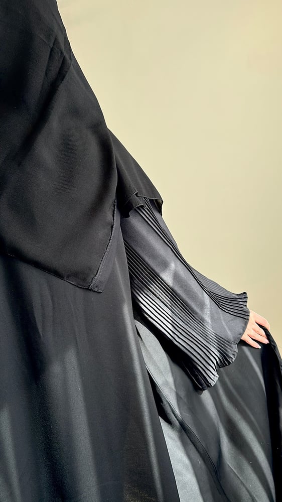 Haifa abaya