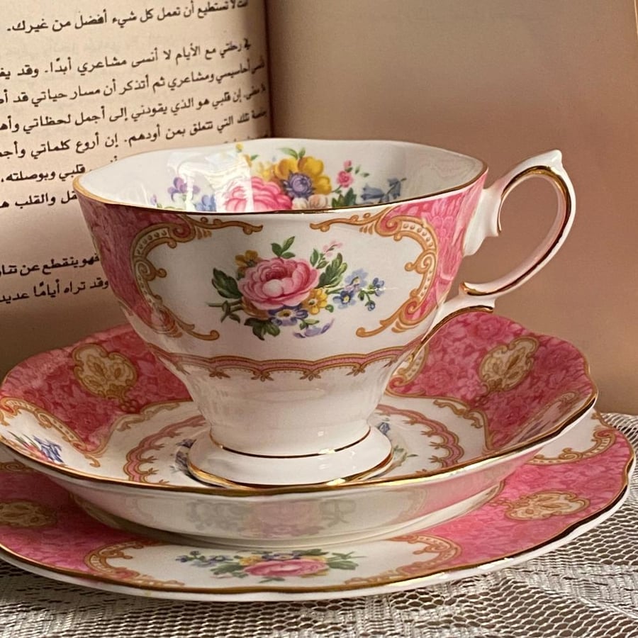 Royal albert lady carlyle cup