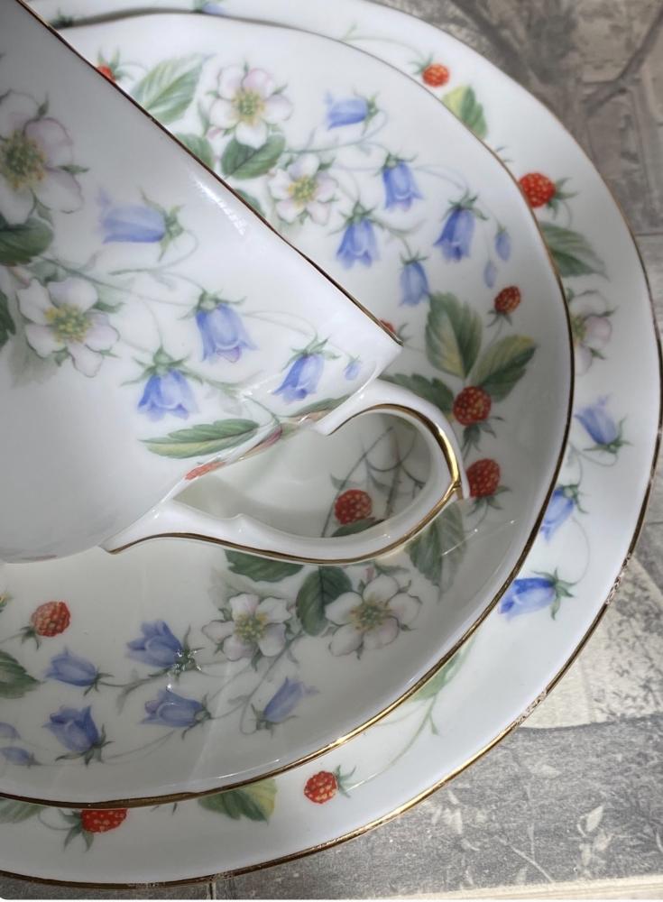 Duchess  Strawberryfields Tea Trio