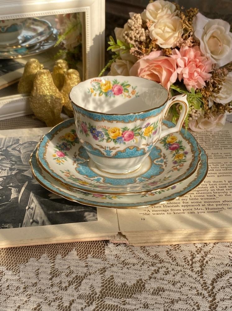 Crown Staffordshire Lyric Tunis Blue