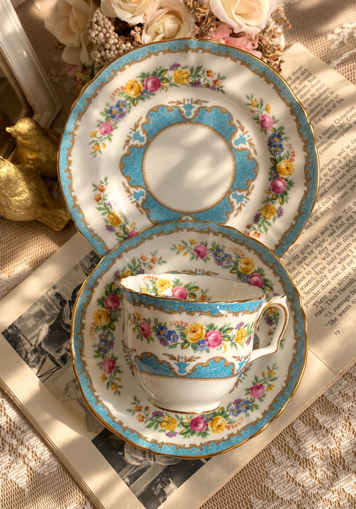 Crown Staffordshire Lyric Tunis Blue