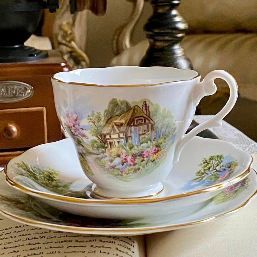 Royal Standard – English Cottage Garden