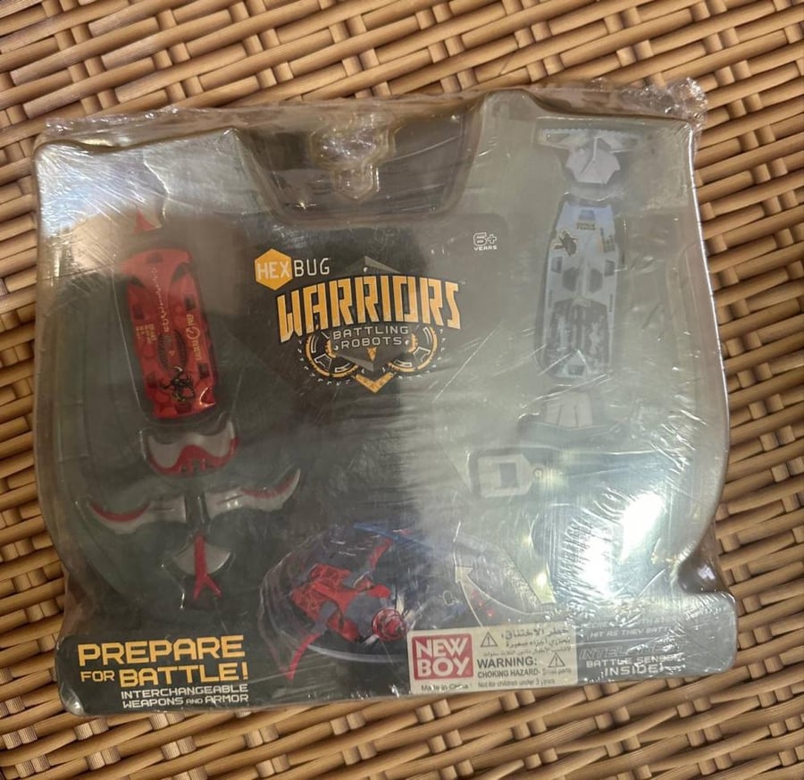 مجموعة Hex Bug Warriors نيوبوي