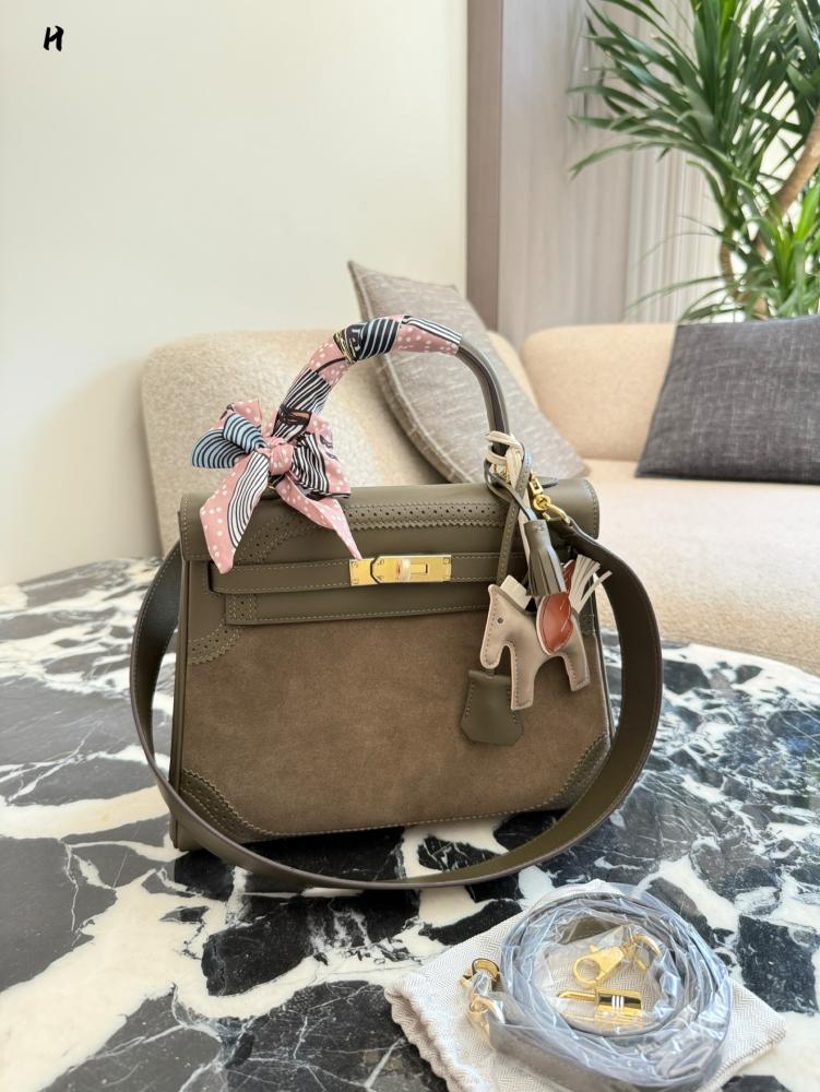 Hermès Kelly Lace Suede