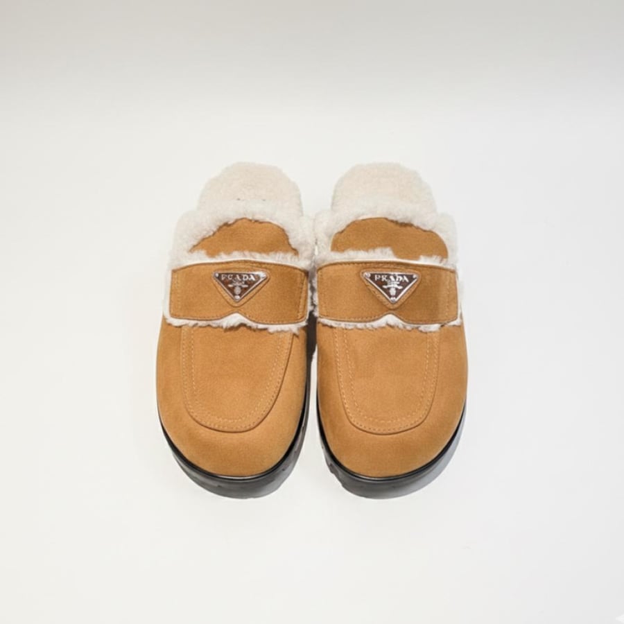 Prada Seasonal Change Loafers)