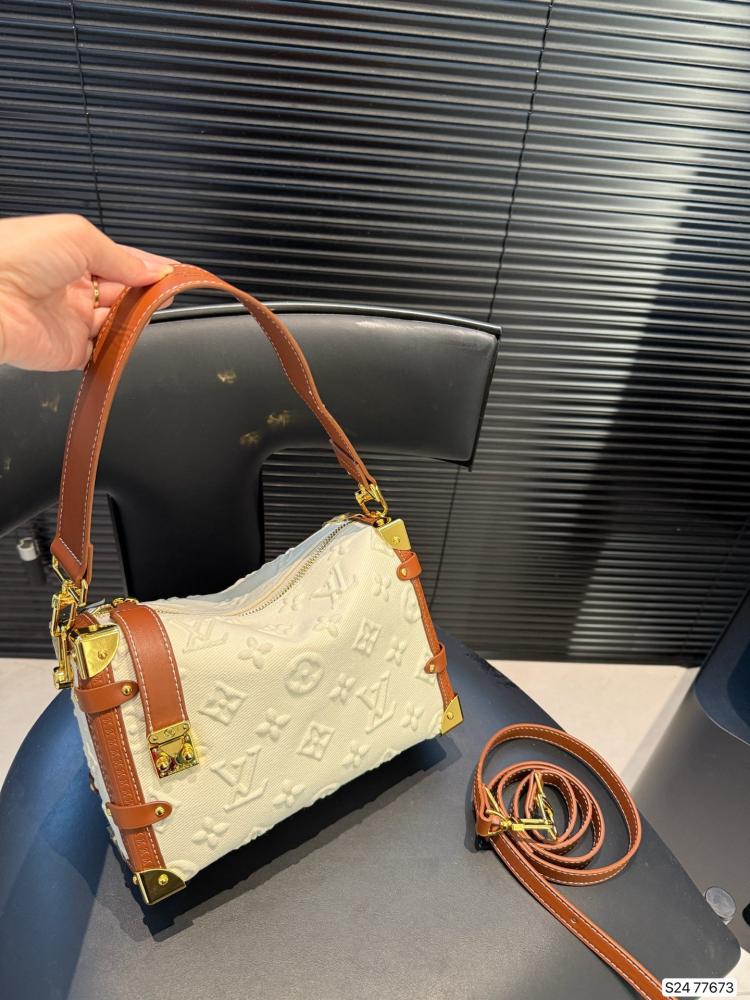 LV Cowboy Small Box Bag