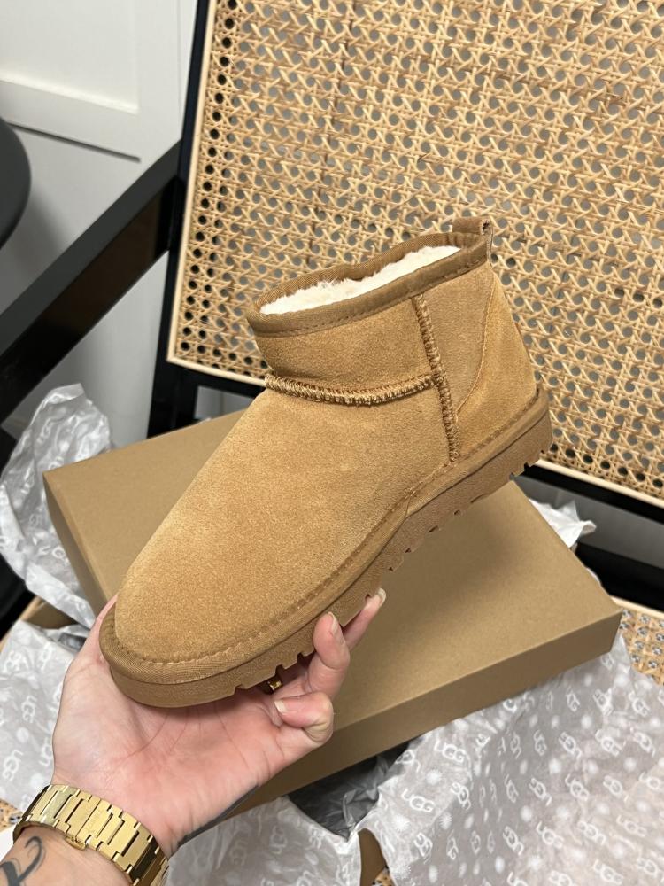 UGG Mini Snow – Slim Fit