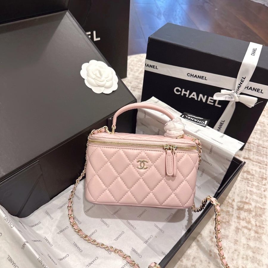 Chanel pink