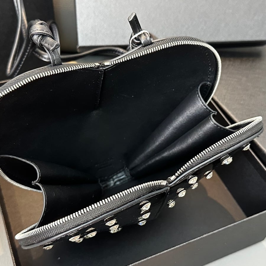 Alaïa Full Diamond Black