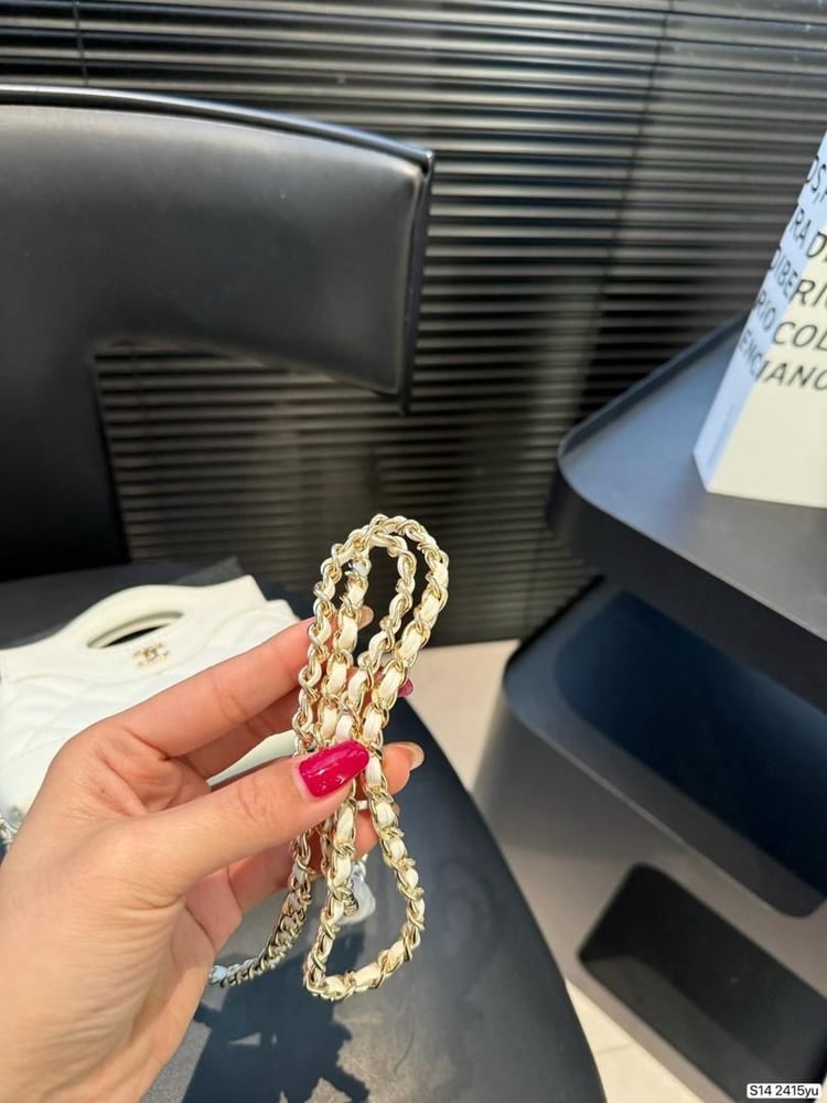 he Mini Essential - Luxury Micro Ba