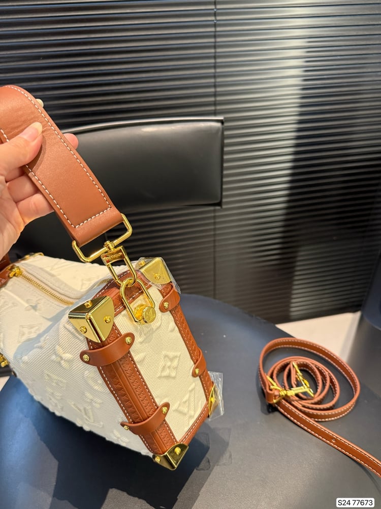 LV Cowboy Small Box Bag