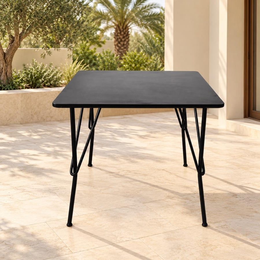 طاولة طعام مربعة MDF بقاعدة حديد
