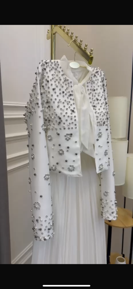 Broken dress