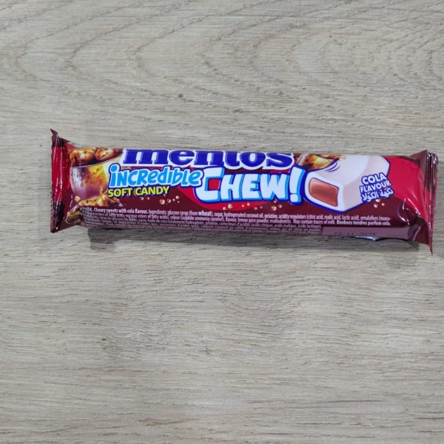 Mentos candy with cola flavor 24.5 grams