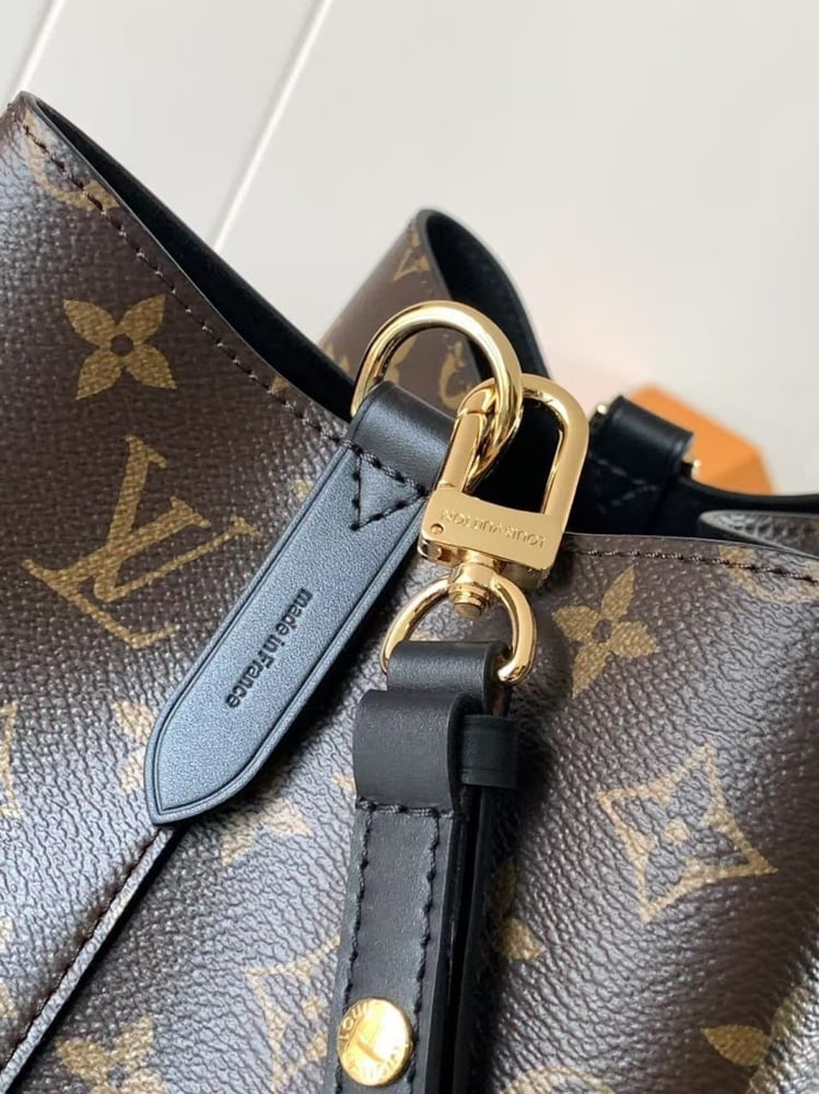 LV