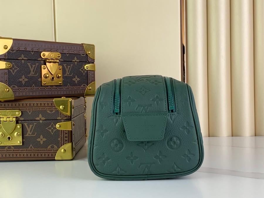 Dopp Kit Taurillon men's bag