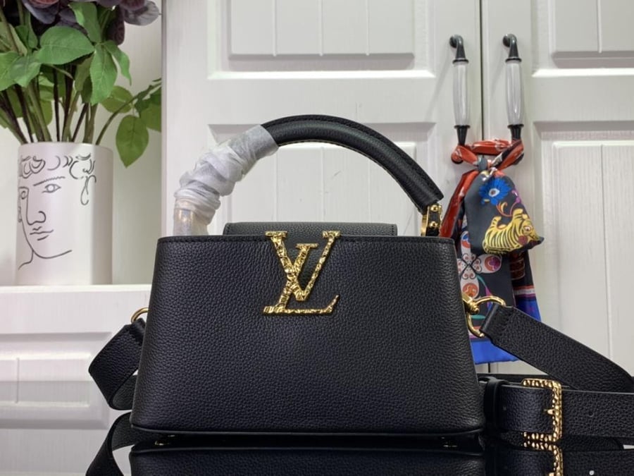 حقيبة LV كابوسين ميني - 22 سم