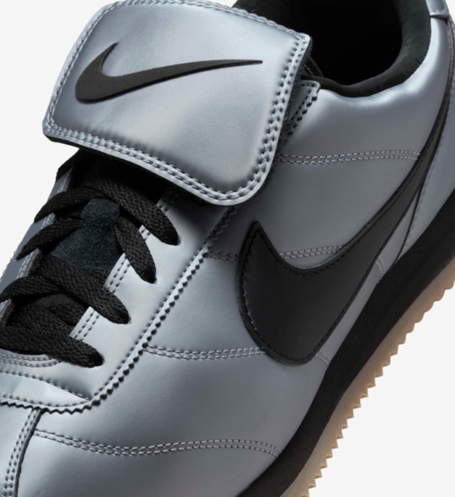 Nike Cortez - Metallic Silver/Black