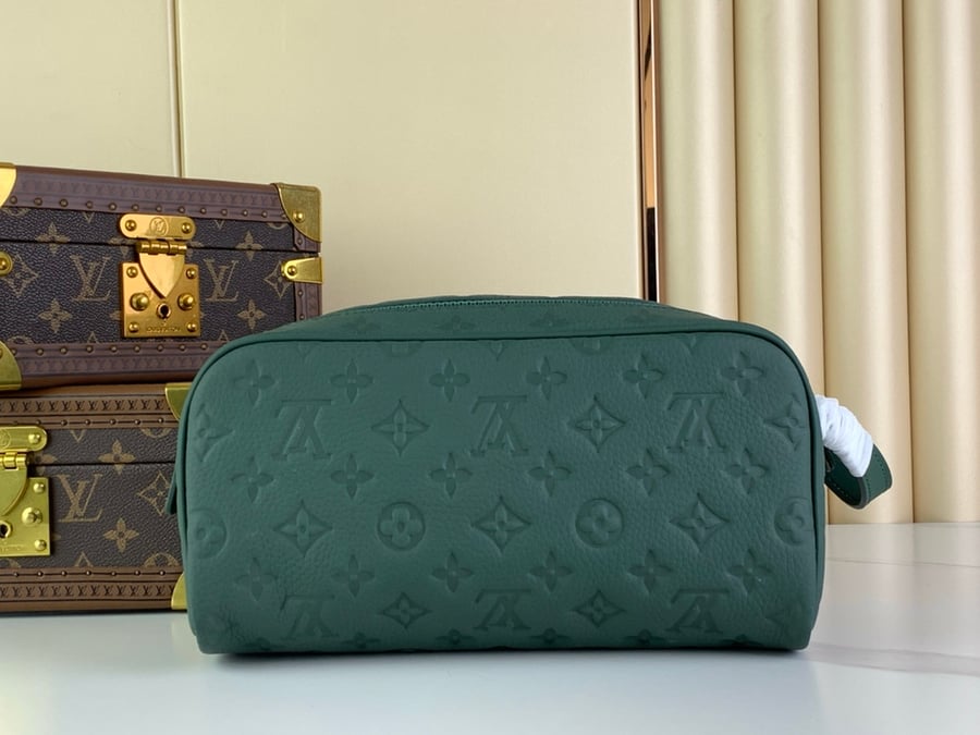 Dopp Kit Taurillon men's bag