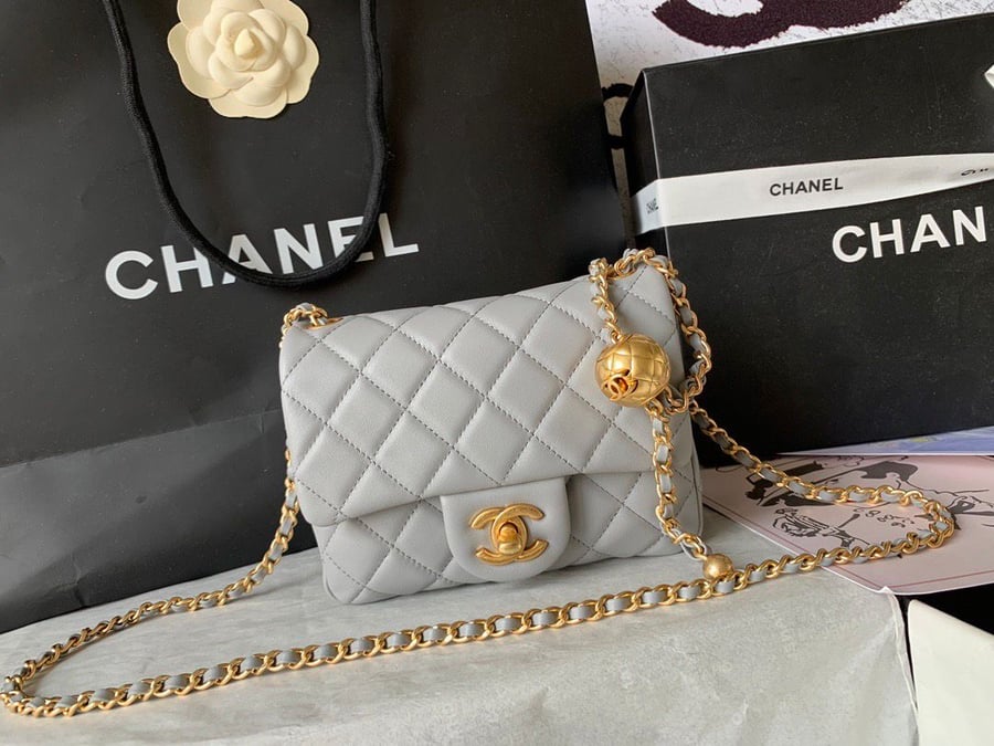 Channelé Quilted Mini Bag – Soft Grey