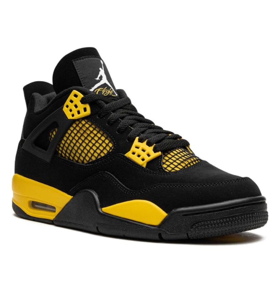 Air Jordan 4 Retro "Thunder" - Black & Tour Yellow