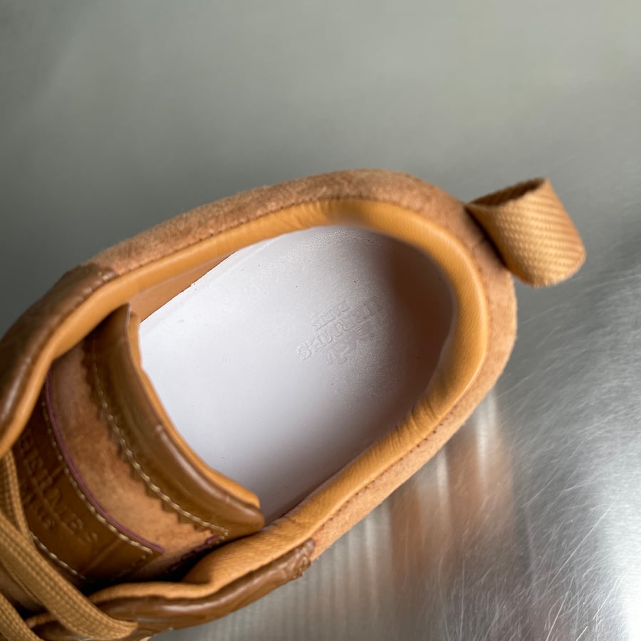 Hermès Bouncing Sneaker – سويد بني