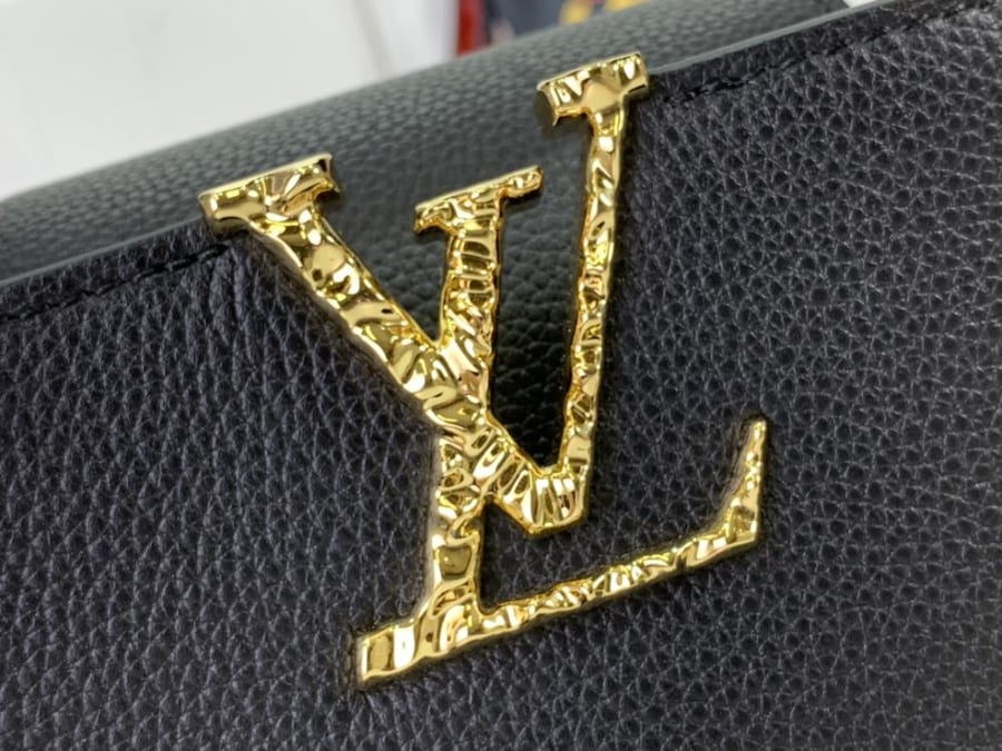 حقيبة LV كابوسين ميني - 22 سم