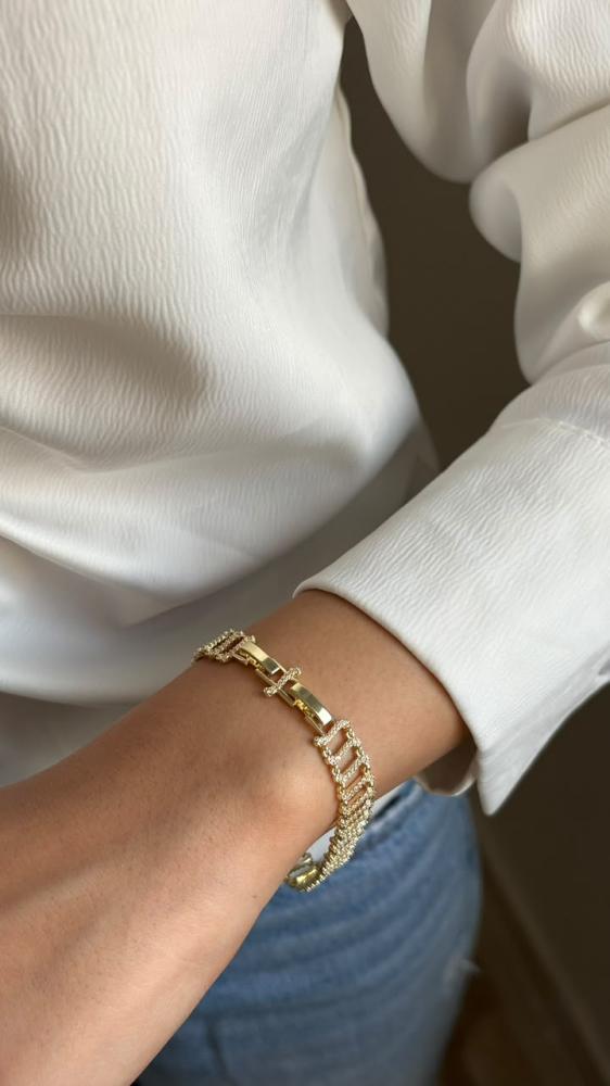 3 -Golden bracelet