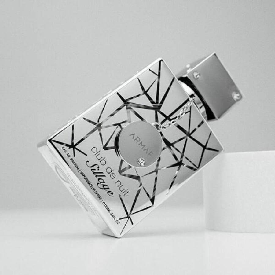عطر أرماف كلوب دي نوي سيلاج أو دي بارفيوم 105 مل
