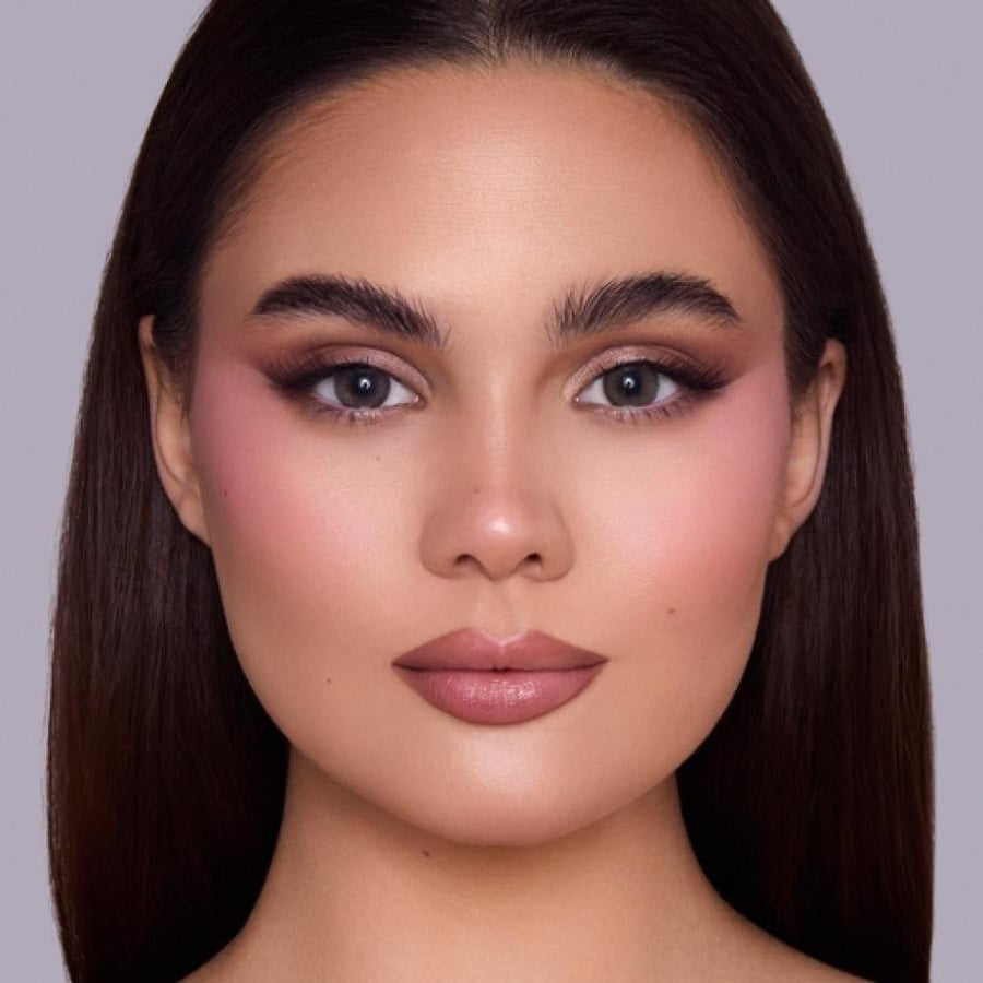 عدسات انستازيا وانس ميل الملونة اليومية