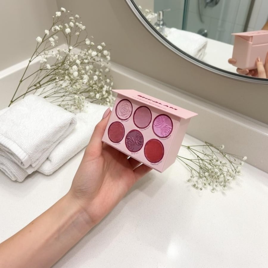 بلاشر شجلام باليت Blushing Bouquet