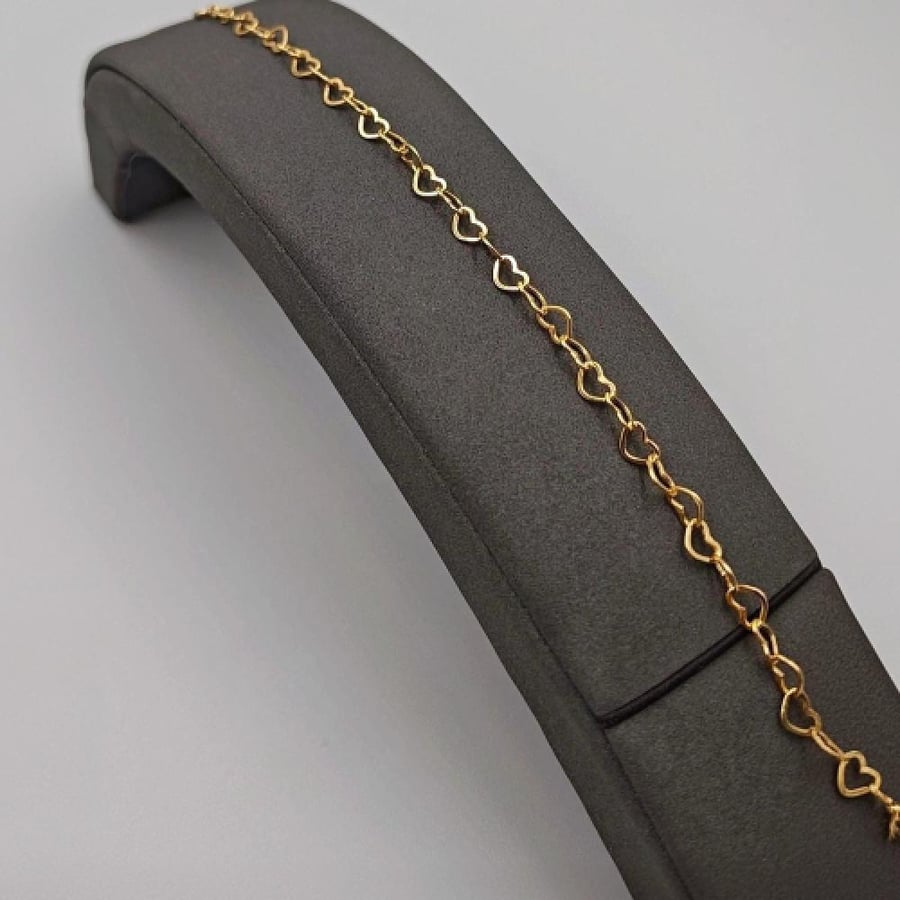 إسوارة قلوب عيار 18 - Hearts Bracelet 18k