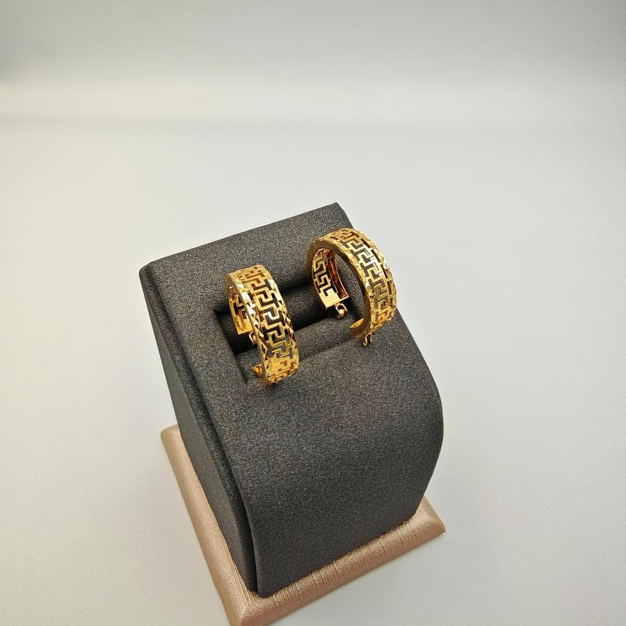 حلق  ذهب عيار 18 - 18k Gold Earrings