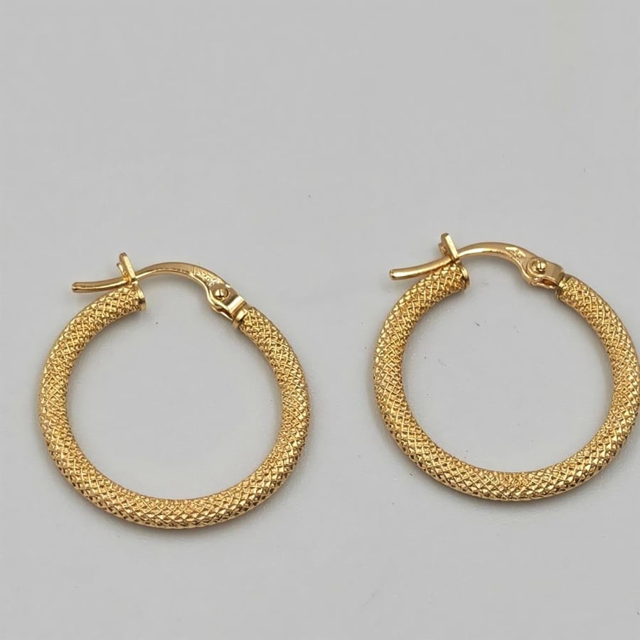 Earring 18K Gold - حلق عيار 18