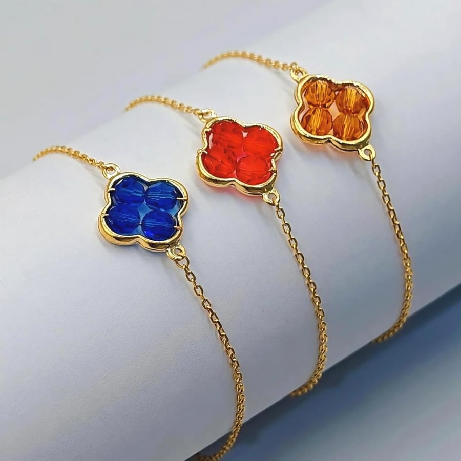 18K Gold Bracelet with colored design