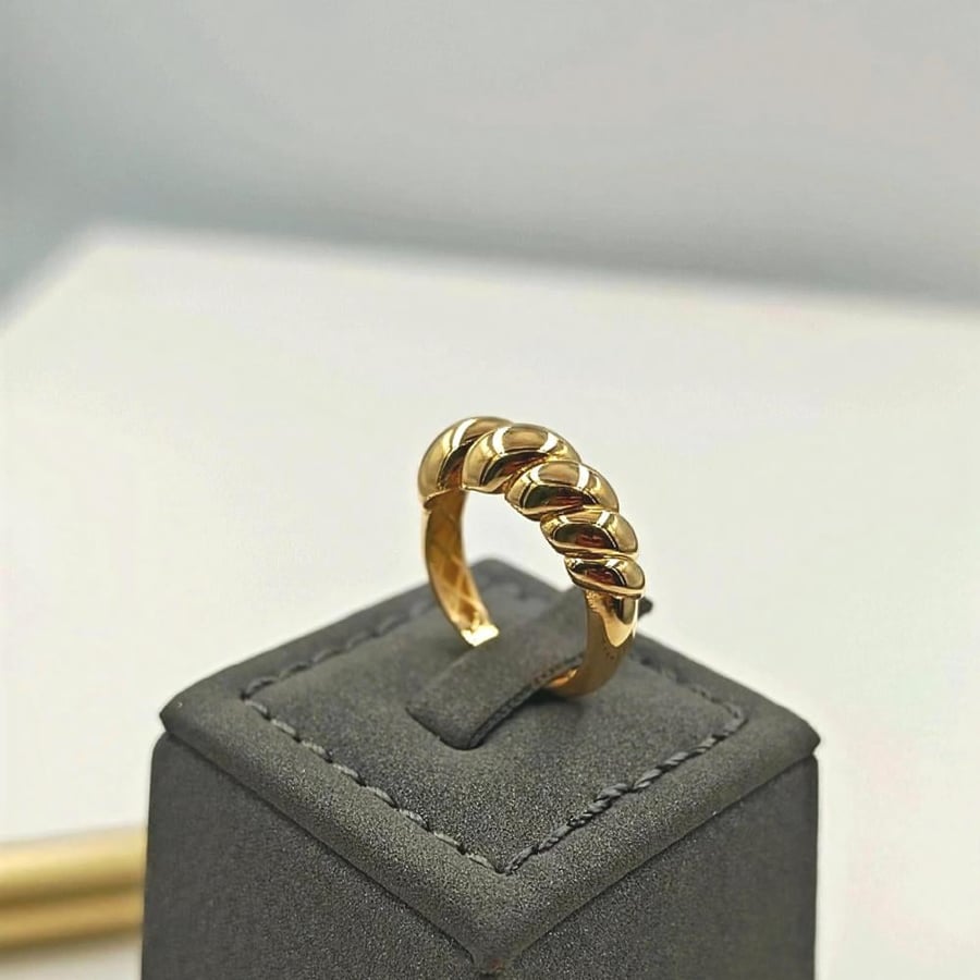 18k Ring   - خاتم ذهب عيار 18