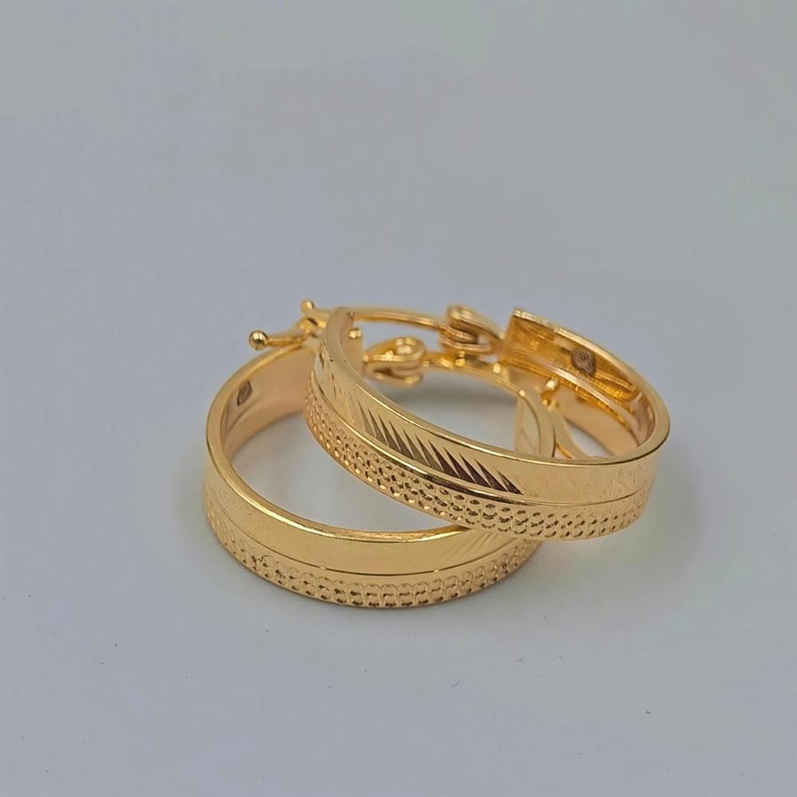 18k Earrings Gold - حلق عيار 18