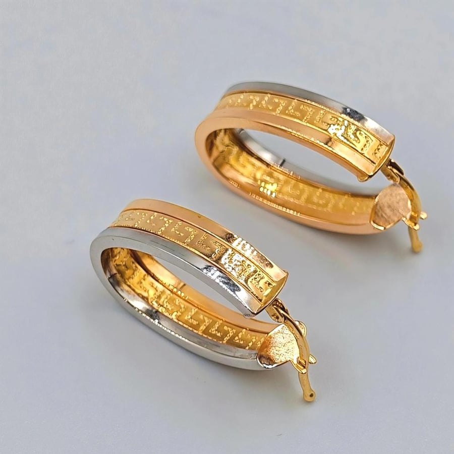 18K Gold Earrings  - حلق ذهب عيار 18