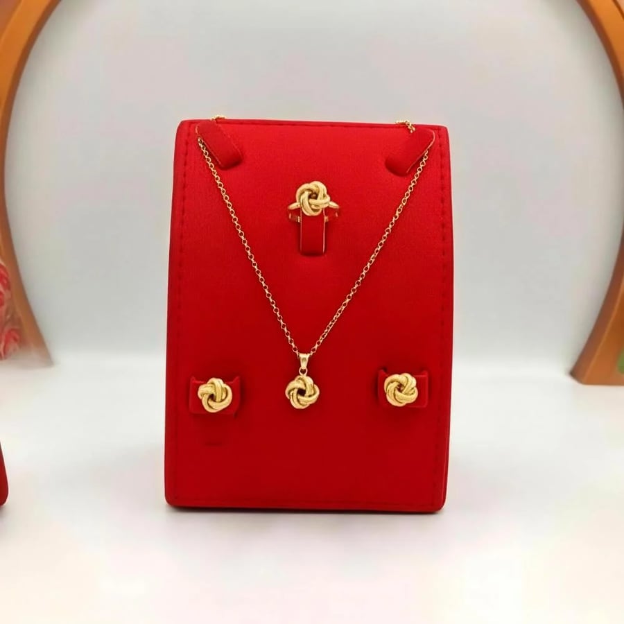 Set 18k Gold - طقم ذهب عيار 18