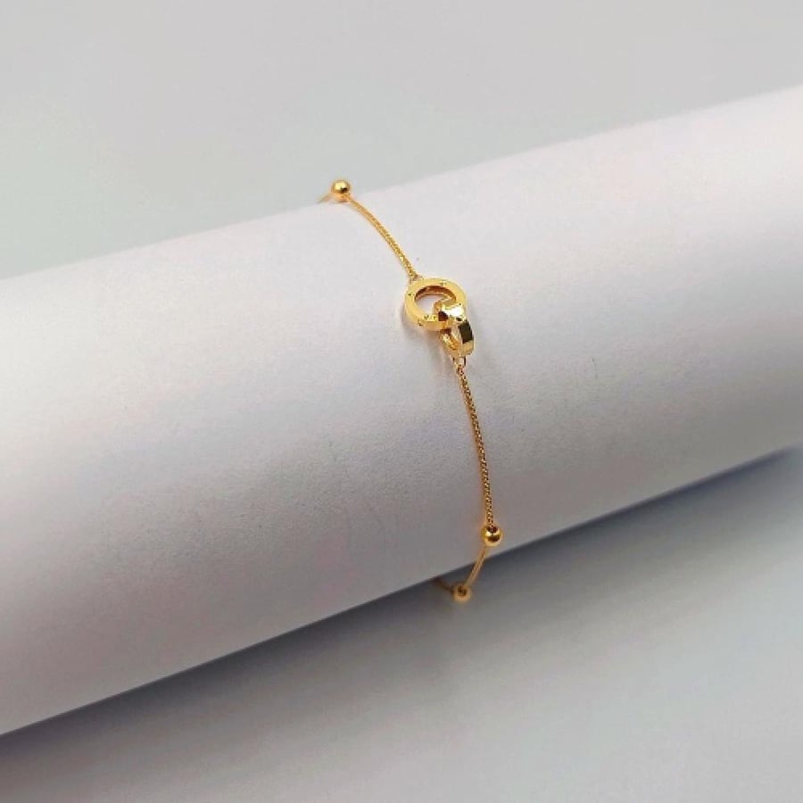 اسوارة ذهب عيار 18-18K Gold Bracelet