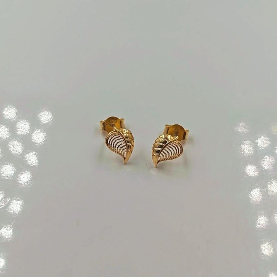 18K Earrings - حلق  ذهب عيار 18